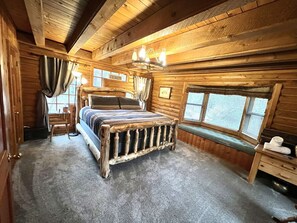 5 bedrooms, desk, iron/ironing board, travel crib - Classic mountain retreat • Right on the stream • Hot tub • Wood-burning stove • Set in Sundance Canyon (Provo)