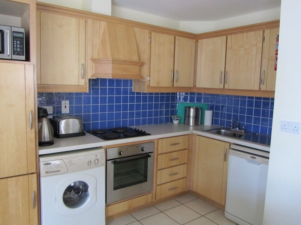 4-Star Holiday Home Seaside Location on Galway Bay Near City