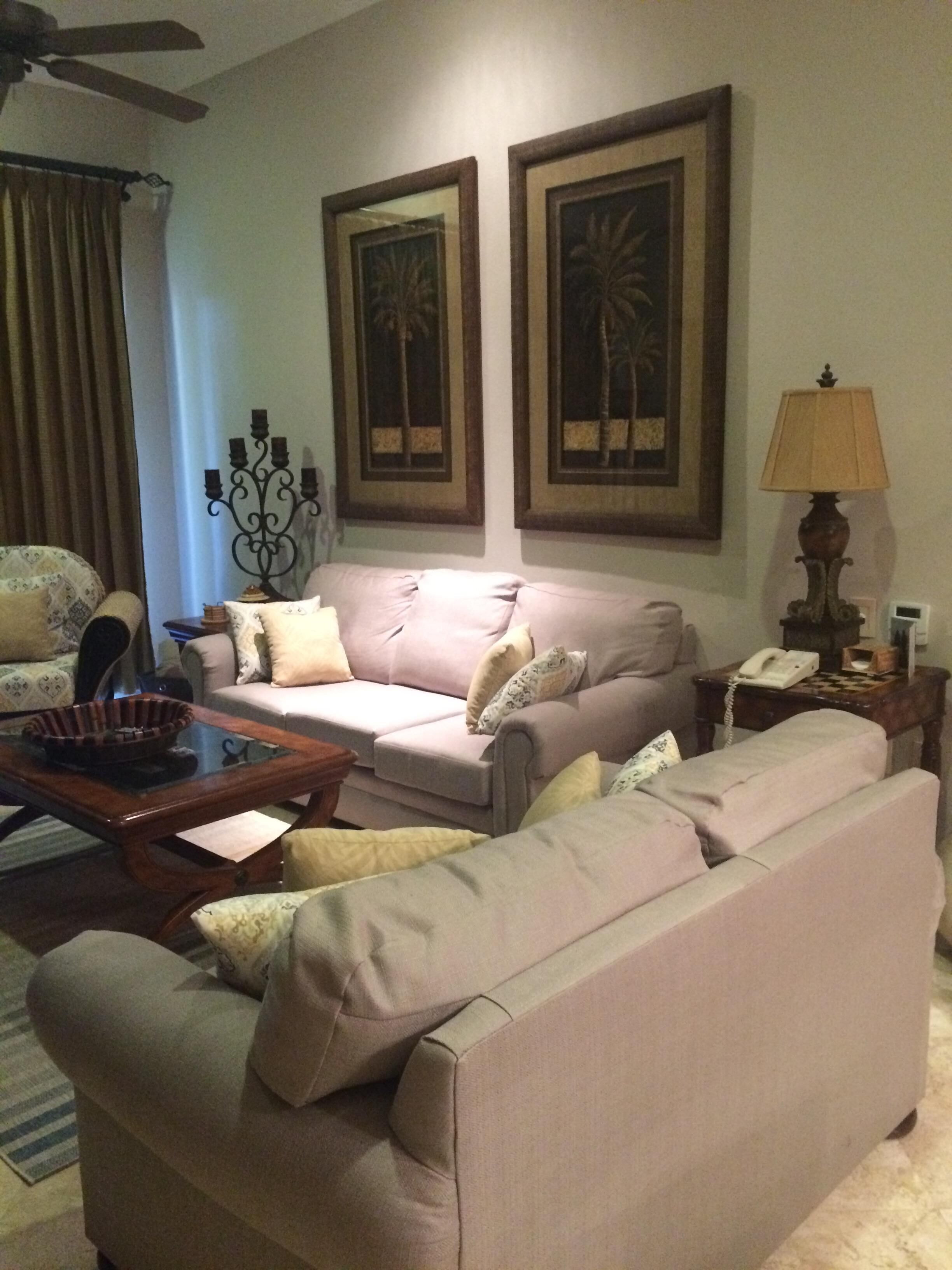 3 BEDROOM LUXURY  CONDO ON THE BEACH SLEEPS 10!!!!! (ask about 2 bedroom option)