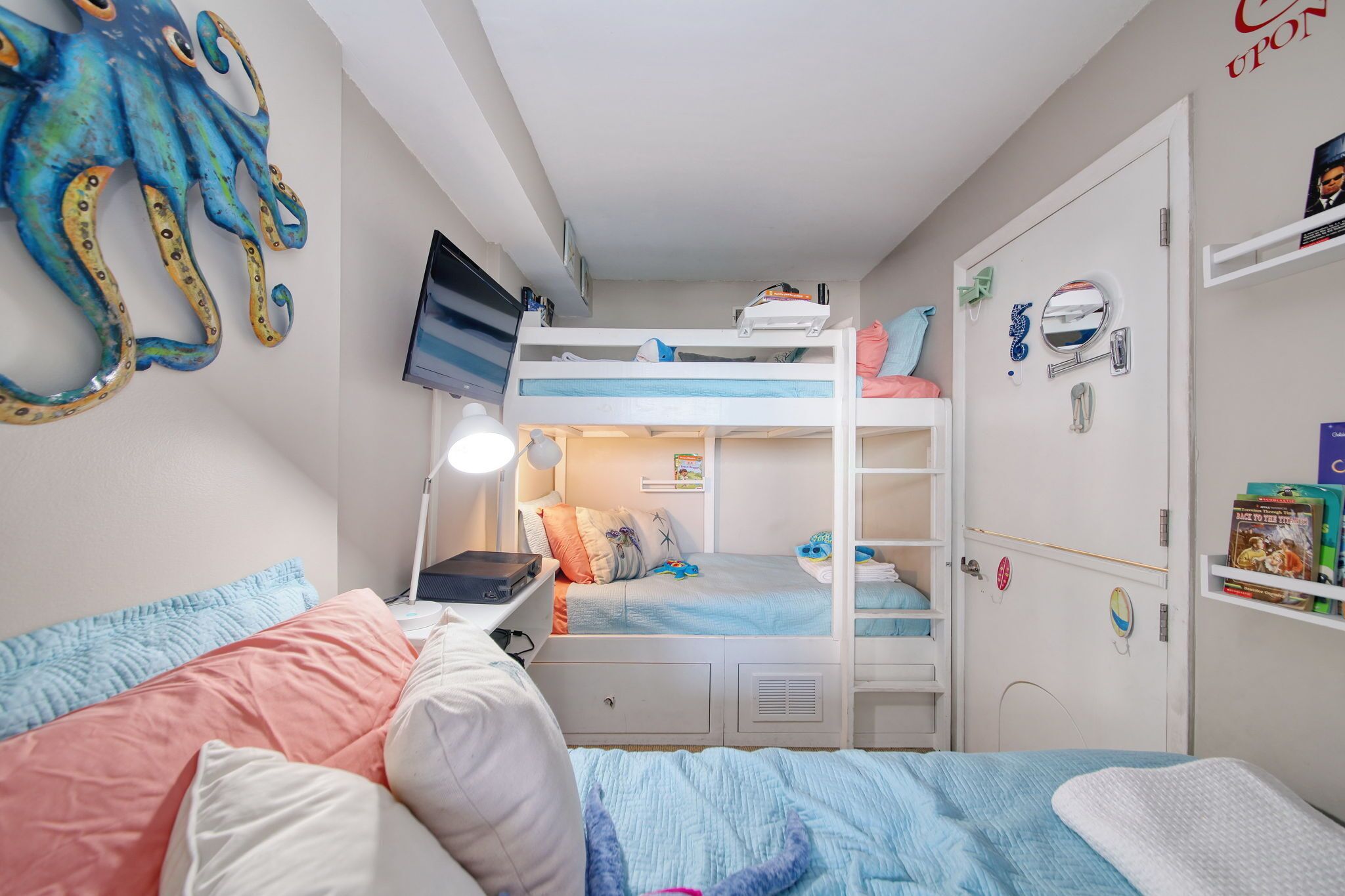 +Serenity by the Sea+, Direct OF Corner, Best Views, Families Welcome & Location