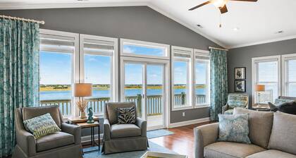 Best Views On The Island! Ocean, waterfront, Boat Dock, Elevator, Pool, Fish!