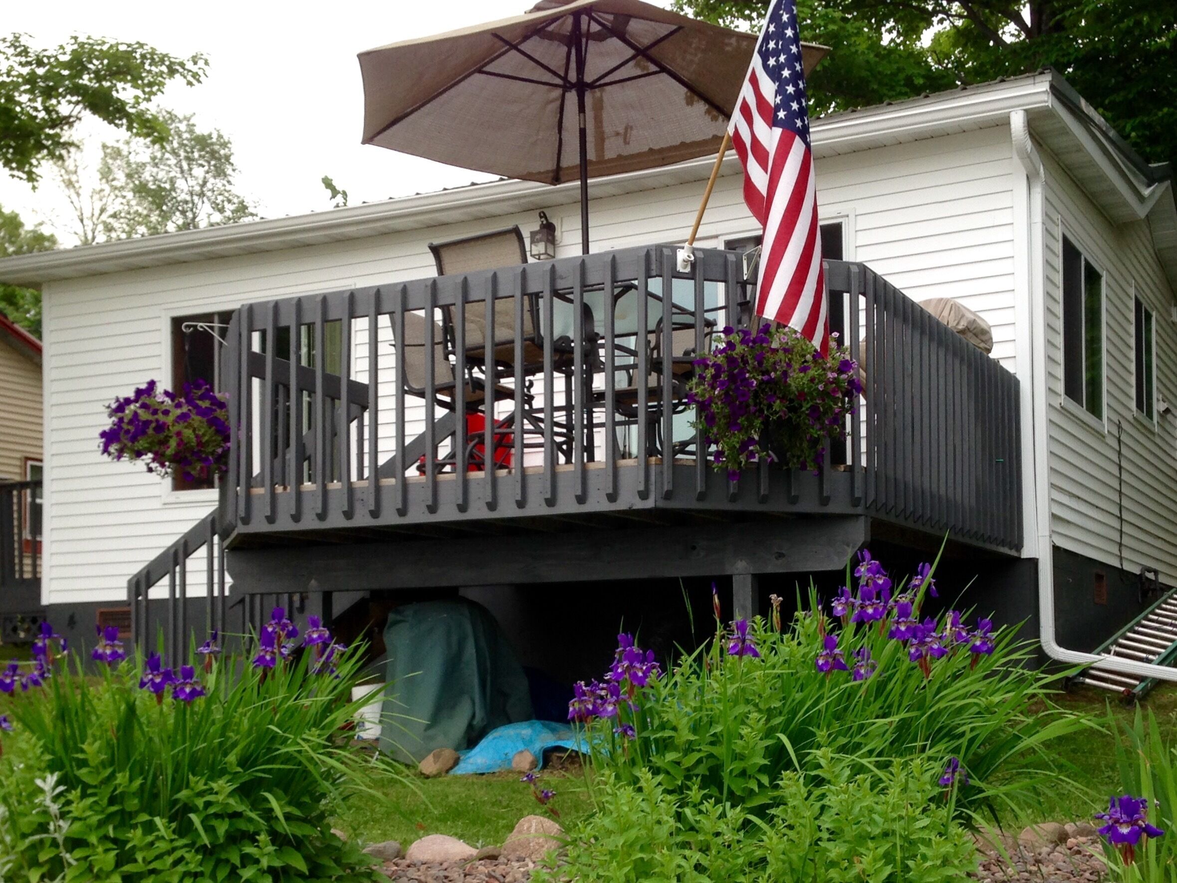 Hayward, Wisconsin cabin located on Nelson Lake.  7 bar/restaurants on the lake.