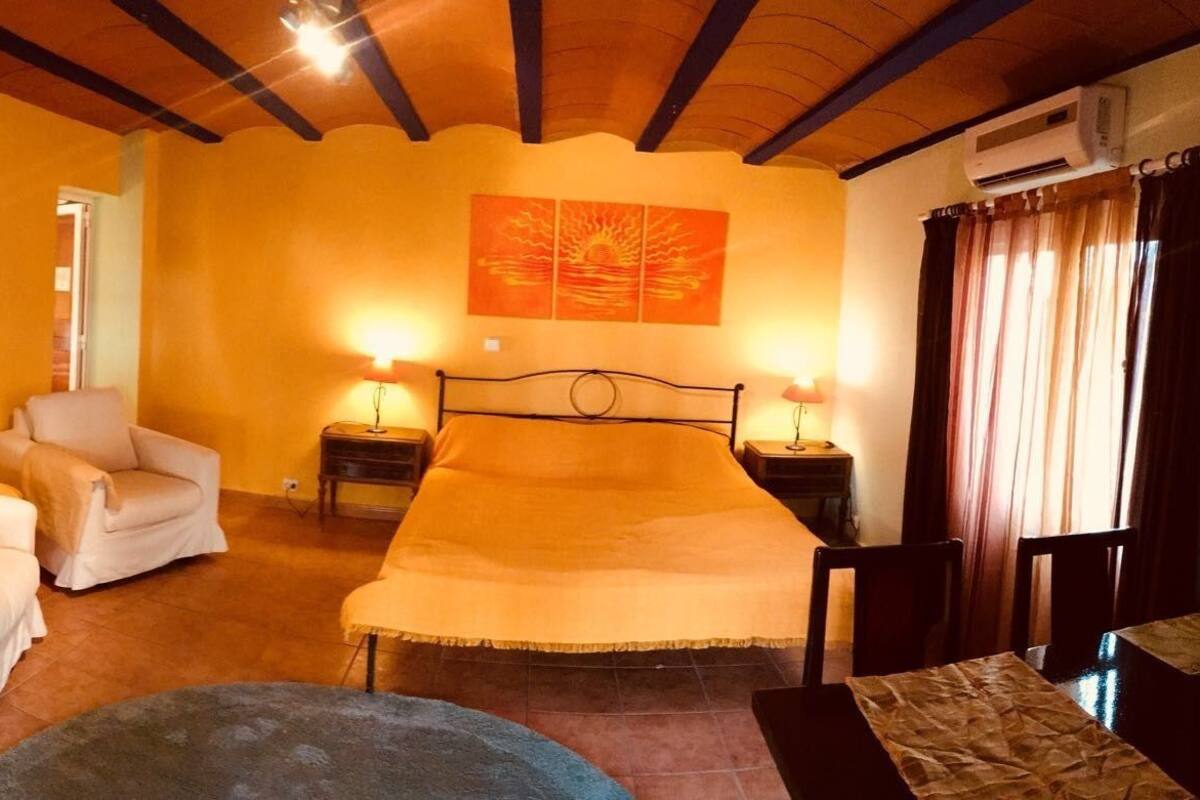 Bungalow (4 people) | In-room safe, rollaway beds, individually decorated