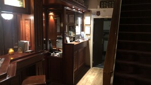 Check-in/check-out kiosk - Hotel Zee en Duin (Katwijk Aan Zee)