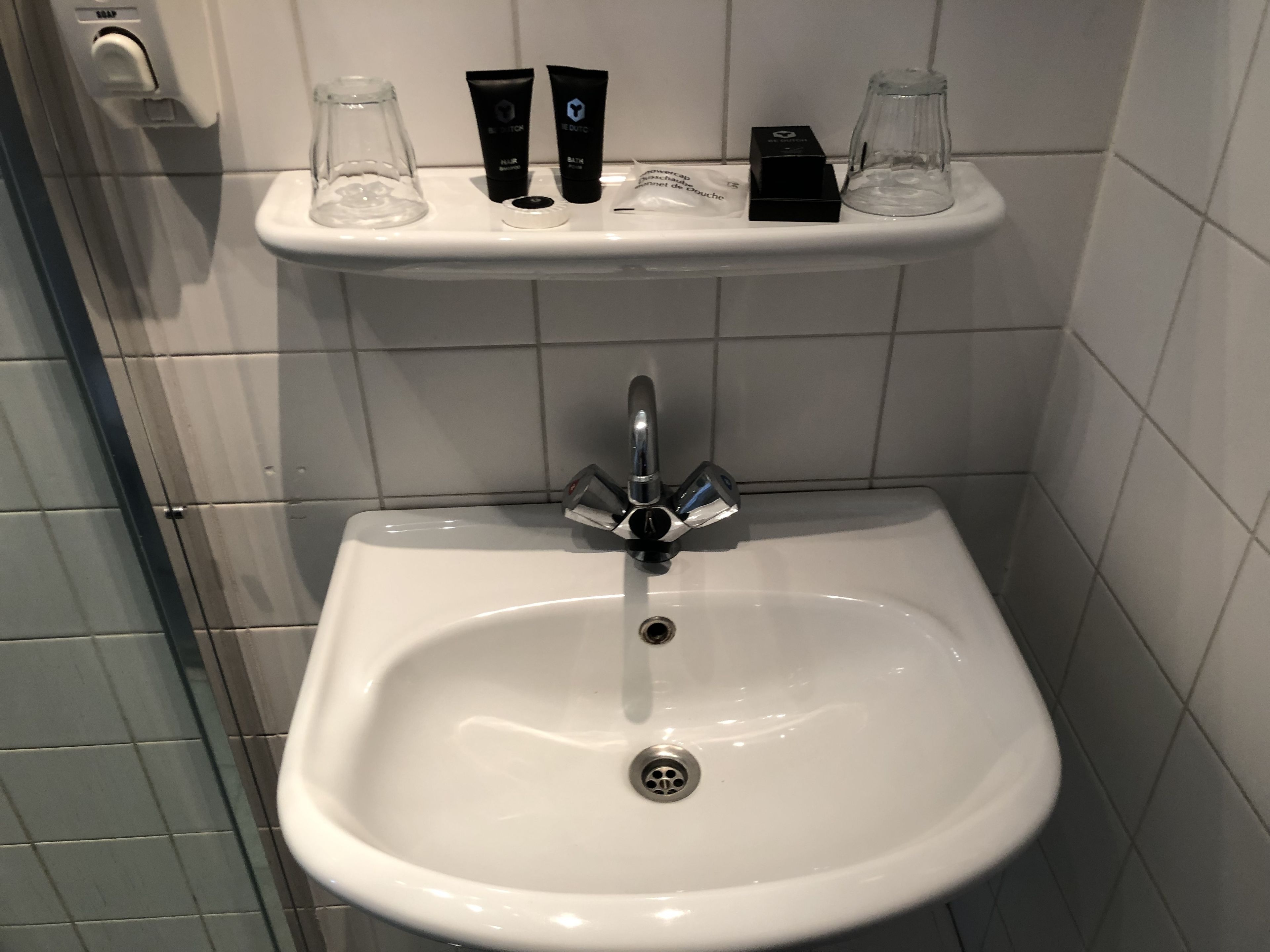 premium double or twin room, sea view, ground floor | bathroom sink