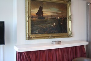 Premium Double or Twin Room, Sea View, Ground Floor | Room amenity - Hotel Zee en Duin (Katwijk Aan Zee)