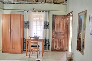 Family Apartment, 2 Bedrooms, Non Smoking, Garden View | In-room safe, individually furnished, soundproofing, free WiFi - Itibo Resort (Kisii)