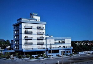 Front of property - Hotel Solmar (San Clemente)