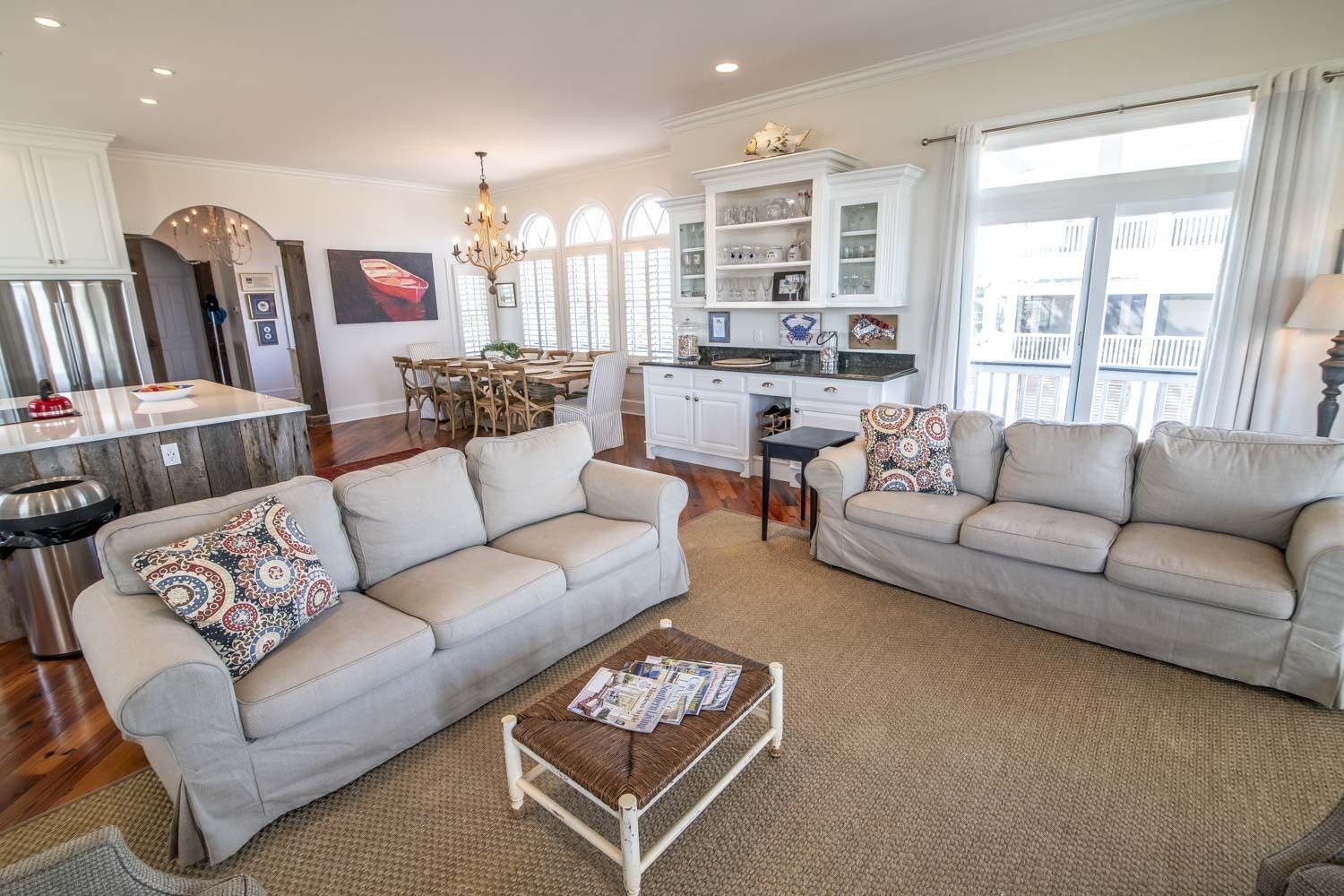 OCEANFRONT /North End with shared creek dock!  Family friendly, 5BR/5.5BA 