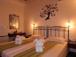 1 habitación, wifi y ropa de cama