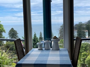 Dining - Blue Seas Villa, Sth Avoca Magnificent Beach & Ocean Views  (AVOCA BEACH)