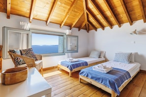 4 chambres, fer et planche à repasser, Wi-Fi gratuit, draps fournis