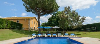 Villa Rustica in der Costa Brava, mit privatem Pool, Grill und Garten