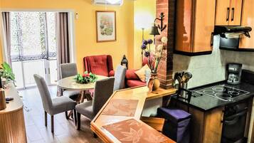 Télévision, jeux vidéo, lecteur de DVD, livres