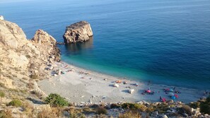 Plage à proximité, chaise longue