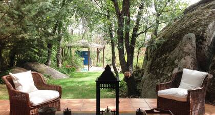 Casa muy apacible El Escorial, piscina, fibra óptica, Wifi, aire acondicionado