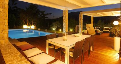 VILLA KAIKKI TOIMINTA SEA-ALLA