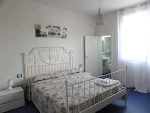 2 chambres, draps fournis