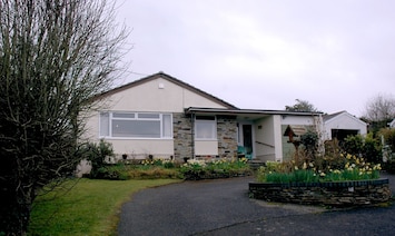 Front of Crisalgo