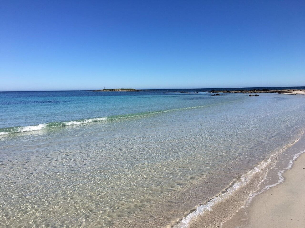 Una spiaggia nelle vicinanze