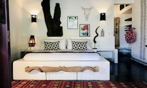 Suite Junior, 1 letto king | Una cassaforte in camera, Wi-Fi gratuito, lenzuola