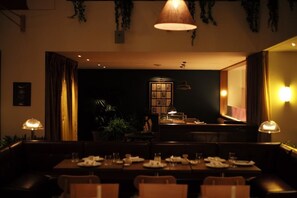 Breakfast, lunch and dinner served - Ultimate Dream (Skiathos)