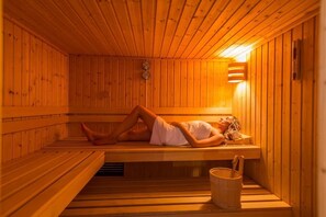 Aromatherapy, hot stone massages, deep-tissue massages, Swedish massages - Ultimate Dream (Skiathos)