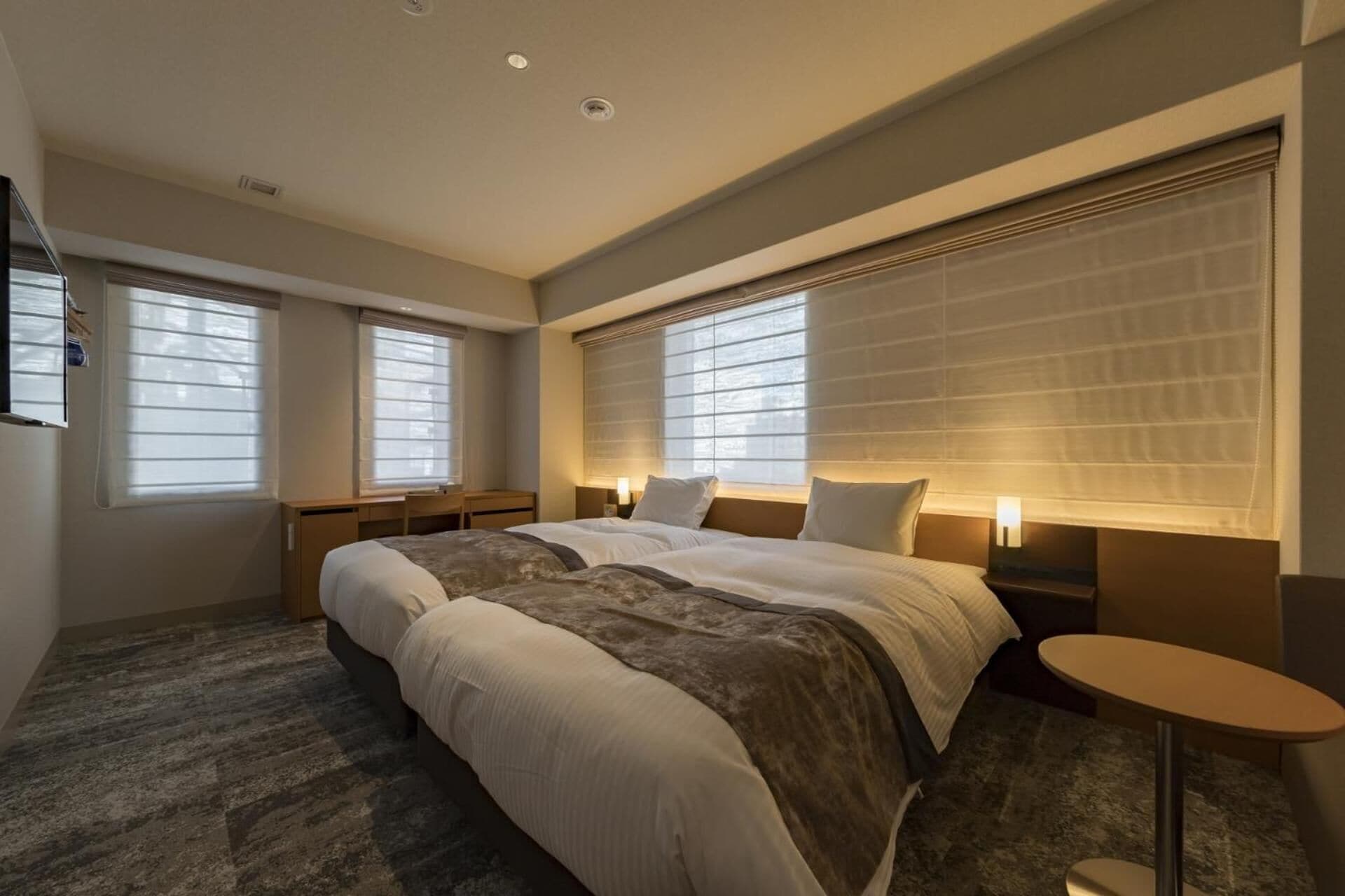 Desk, soundproofing, iron/ironing board, free WiFi