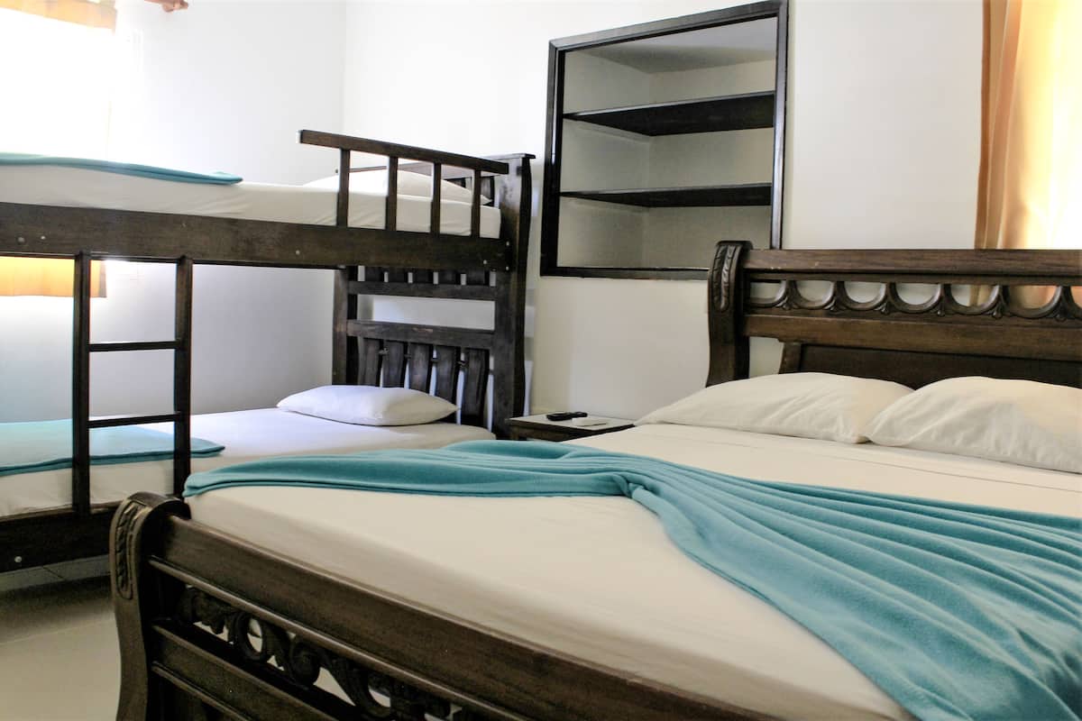 Studio, Berbilang Katil | 1 bilik tidur, seterika/papan seterika, Wi-fi percuma, cadar katil
