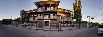 Fachada de la propiedad