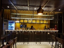 Bar (en la propiedad)