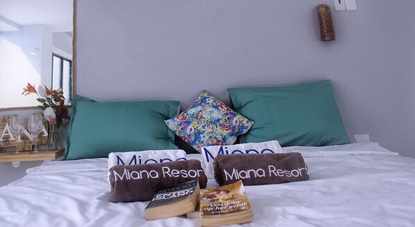 Apartment, 2 Bedrooms | 2 bedrooms, in-room safe, blackout drapes, free WiFi