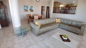 Lobby sitting area - Villa Costa (Aquiraz)
