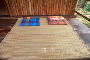 Bungalow clásico, 1 habitación, vistas a la montaña | Tabla de planchar con plancha, camas supletorias, wifi gratis