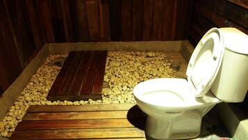 Classic Cabin, 1 Bedroom, Mountain View | Bilik Mandi | Pancuran mandi, kelengkapan dandanan diri percuma, pengering rambut
