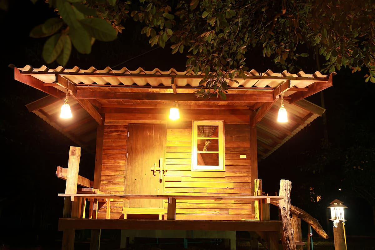 Classic Cabin, 1 Bedroom, Mountain View | 1 bilik tidur, seterika/papan seterika, katil lipat simpan/tambahan