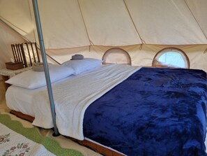 Deluxe Tent, 1 Bedroom, Non Smoking, Garden View | Iron/ironing board, rollaway beds, free WiFi - Saranghae Resort Chiang Dao (Chiang Dao)