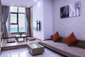 Superior-Apartment, 2 Queen-Betten, Meerblick | Bettwäsche aus ägyptischer Baumwolle, hochwertige Bettwaren
