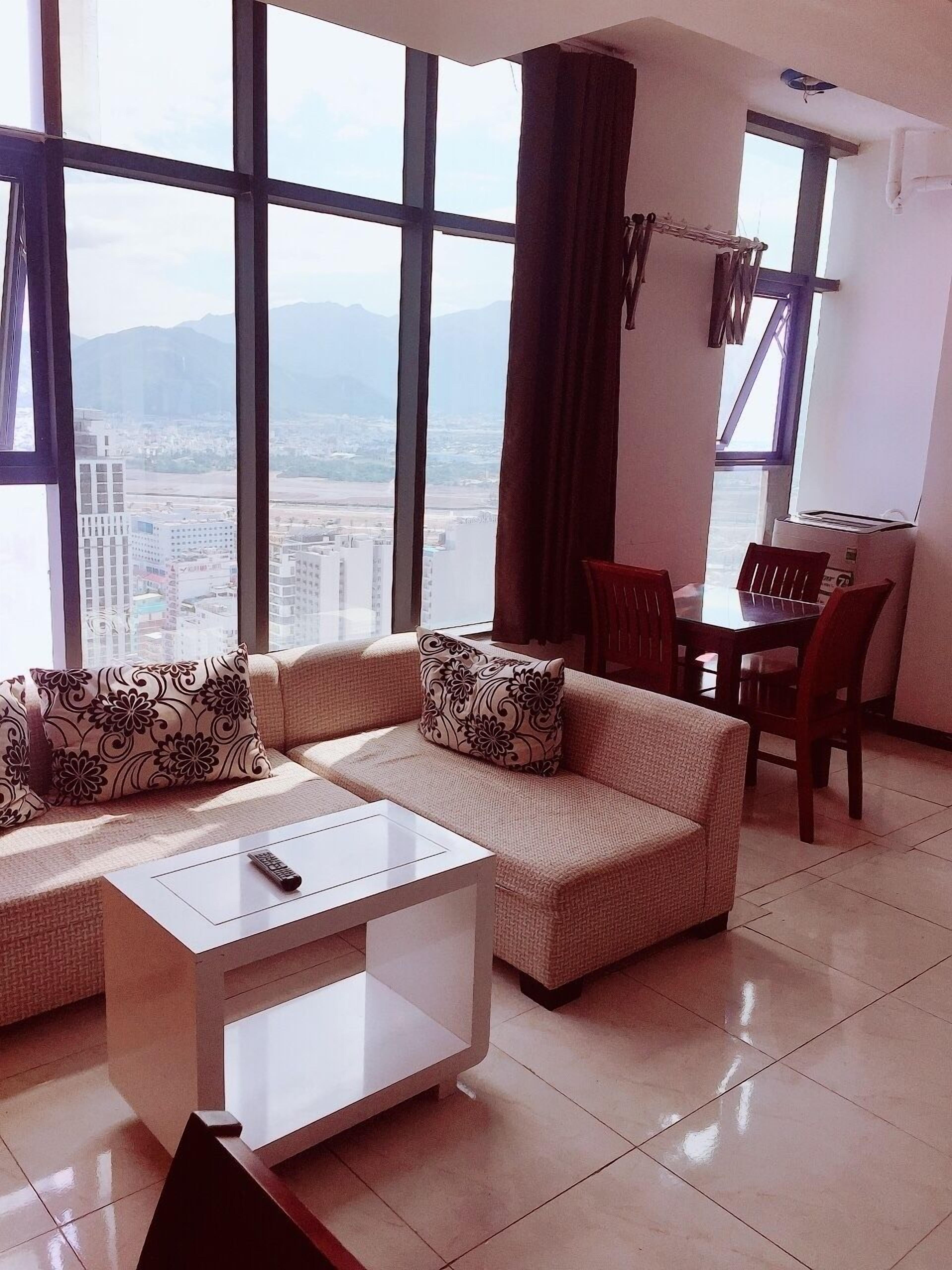 Senior Apartment, 1 Queen Bed, Partial Sea View | Egyptian cotton sheets, premium bedding, desk, laptop workspace