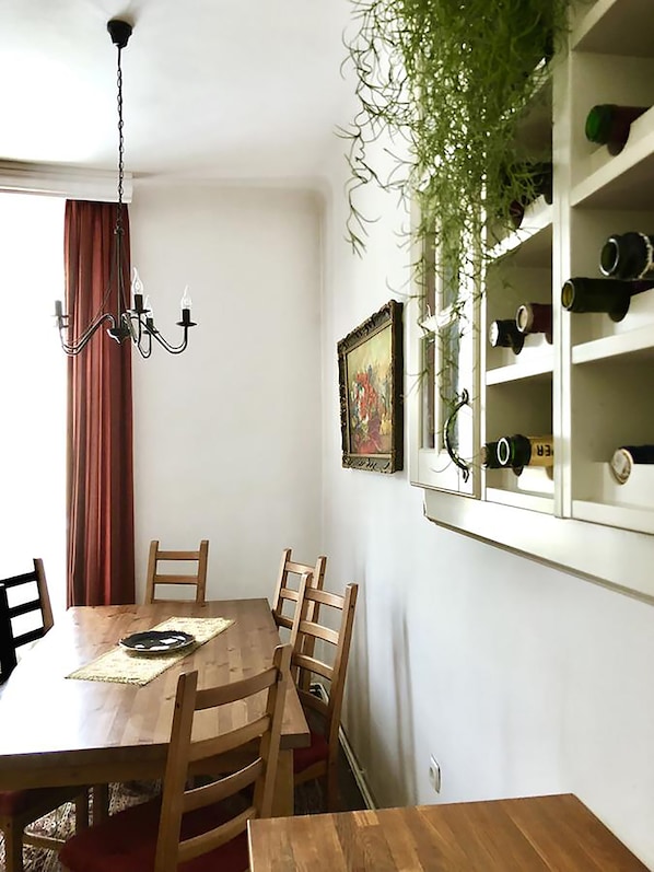 City Apartment | Dining