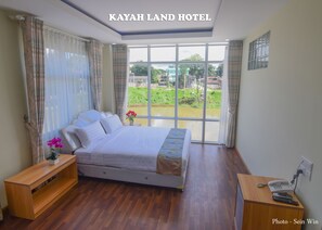 Deluxe Double or Twin Room, River View - Kayah Land Hotel (Loikaw)