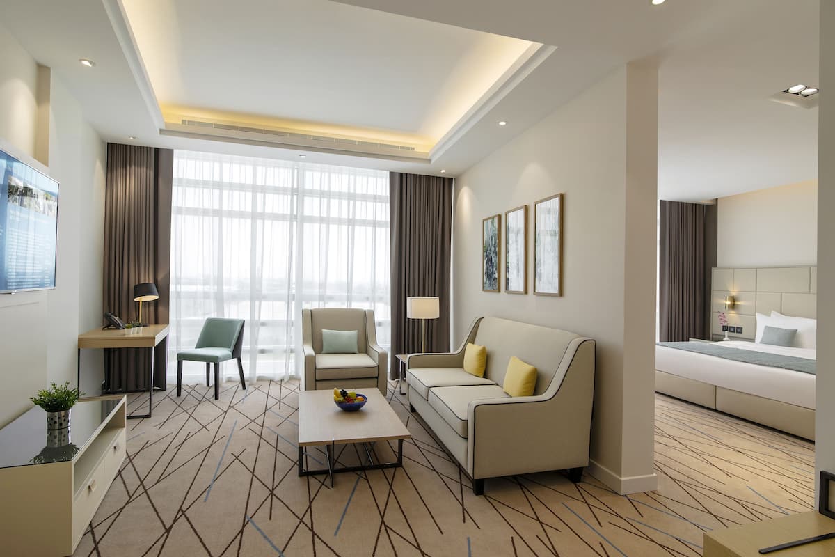 Quartz Suite | Living area | LED TV