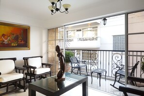 View from property - Hotel La Colonia (Santo Domingo)