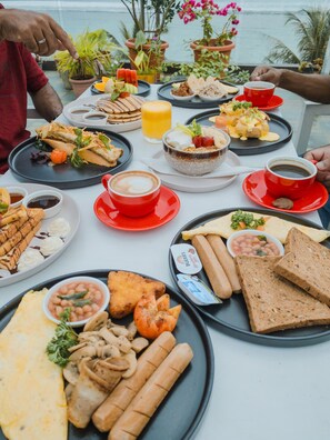 Tägliches kontinentales Frühstück gegen Gebühr