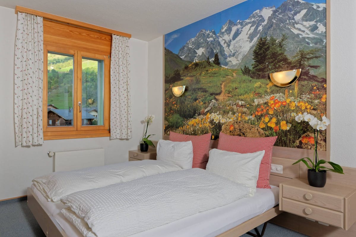Double or Twin Room, Private Bathroom, Annex Building | Hypo-allergenic bedding, down comforters, blackout drapes, rollaway beds