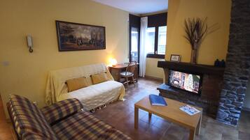 32-Zoll-Smart-TV mit Kabelempfang, Fernseher