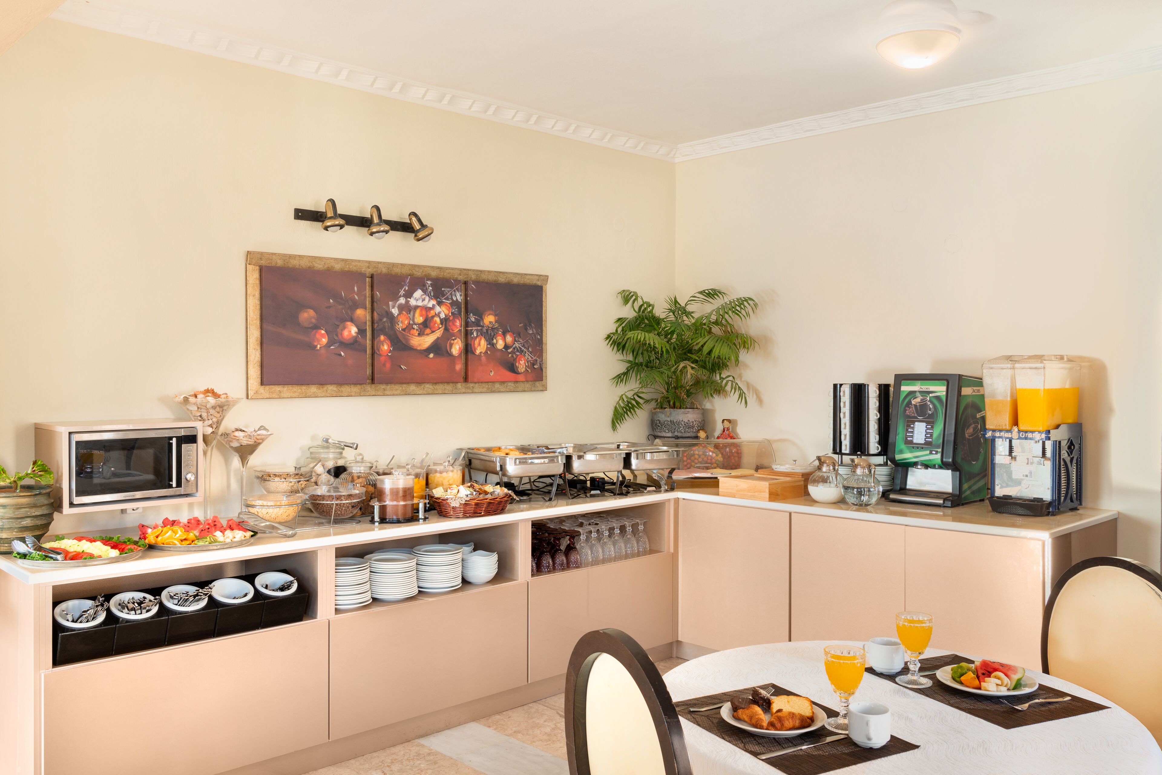 Photo - Victoria Hill Hotel