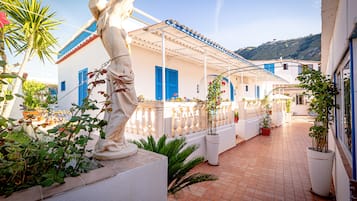 Façade de lâhĂ©bergement