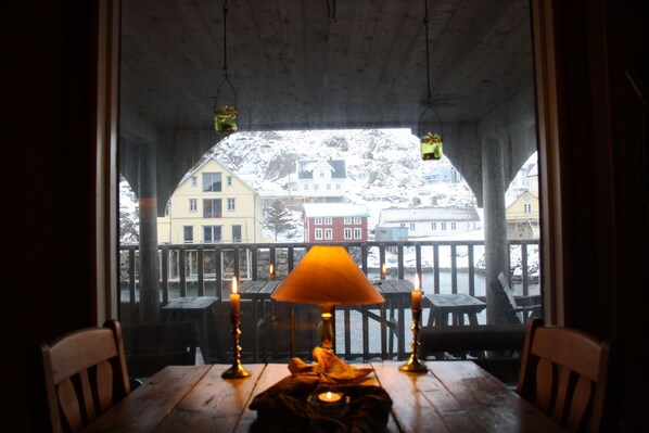 Restaurant - Holmvik Brygge Nyksund (Oksnes)