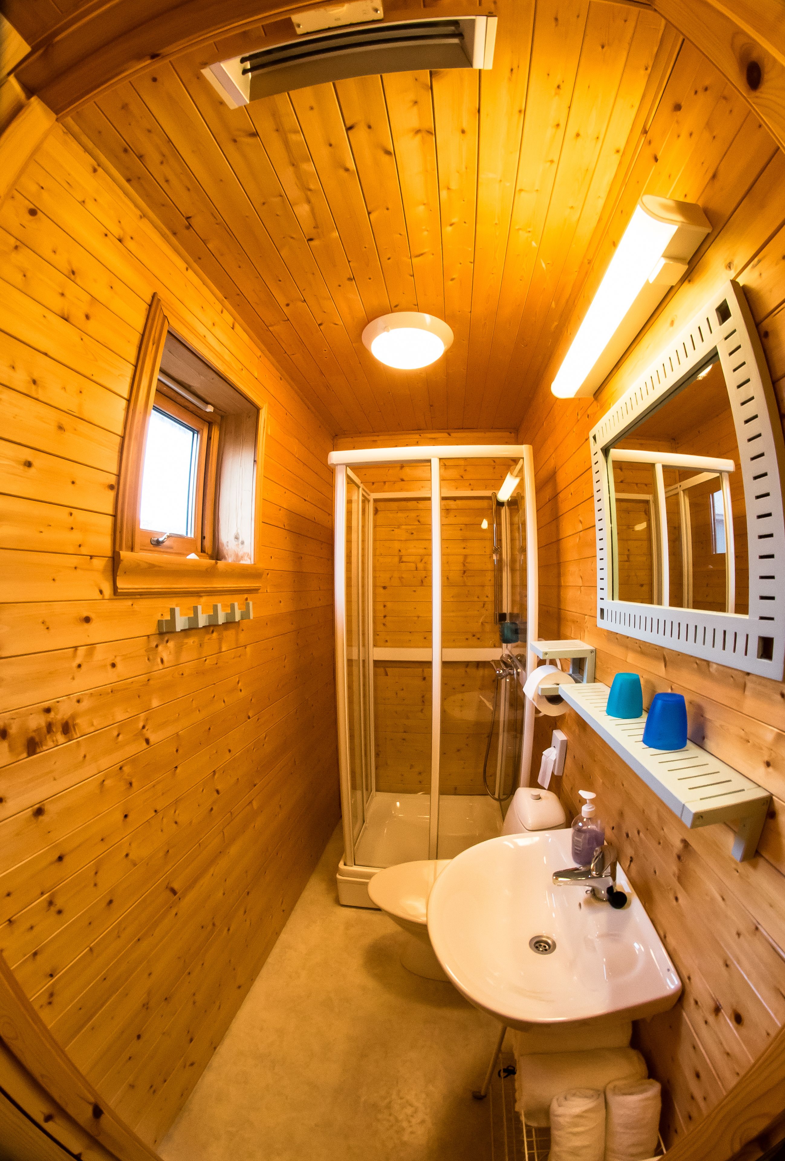Studio Confort, 1 lit double, non-fumeur, vue port | Salle de bain